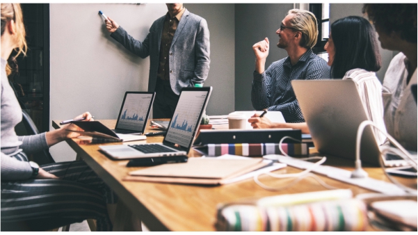 Curso de Administração EaD da UNIALFA